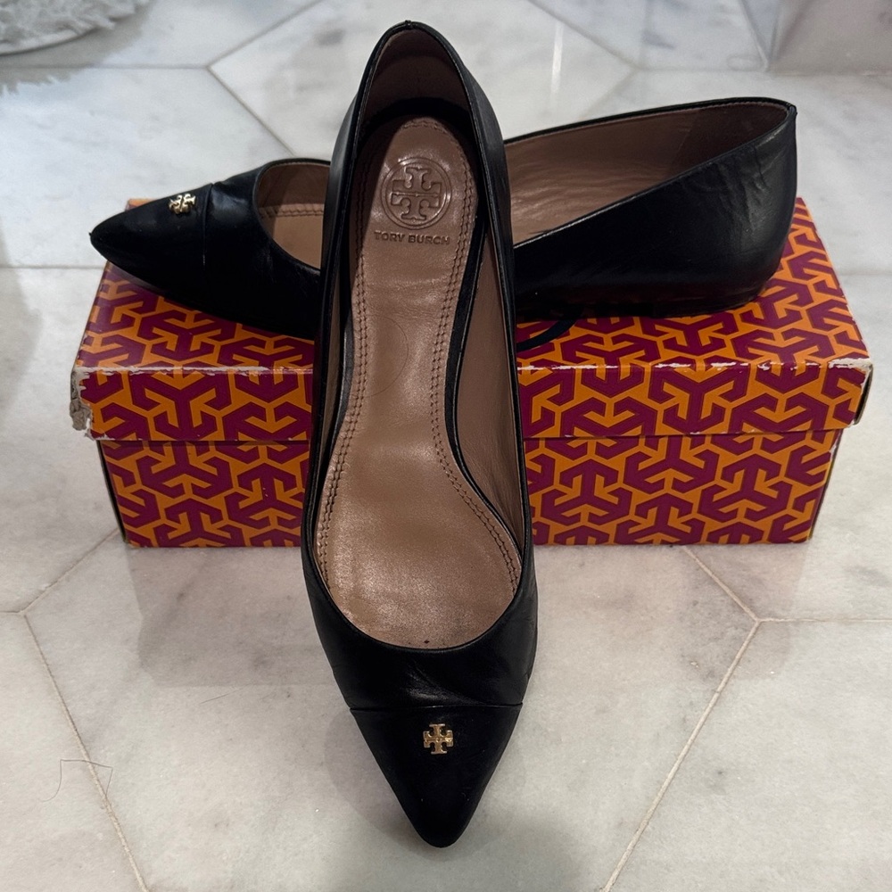 Tory Burch Black Pointed Toe Logo Flats